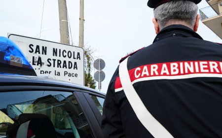 Spaccio nella villa comunale, 3 arresti