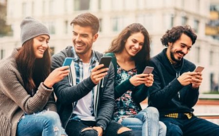Il 41,8 % degli adolescenti italiani in difficoltà ha chiesto aiuto all’IA