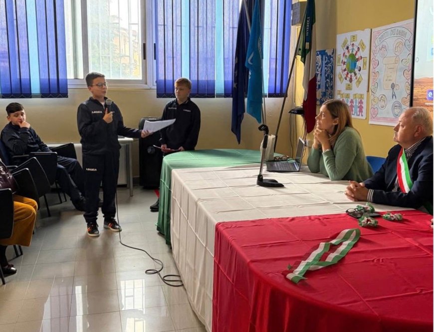 Le vie del cuore UNICEF: l’Agro Aversano si colora di azzurro per i diritti di bambini e adolescenti