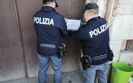 Polizia di Caserta sequestra carrozzeria e rifiuti