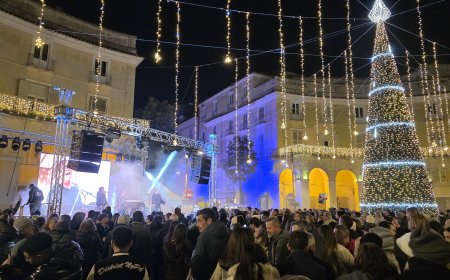Notte bianca a Caserta: in trentamila allo show di Filisdeo