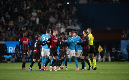 Napoli–Milan 2-0: Neres ed Højlund guidano gli azzurri in finale