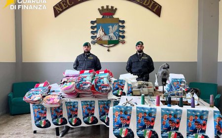 Poggioreale: sequestrate calze della befana contraffatte