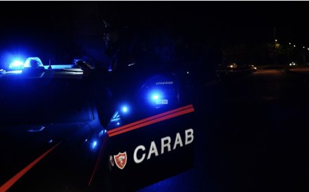 Minaccia con coltello barista e carabinieri: arresto a Sessa Aurunca