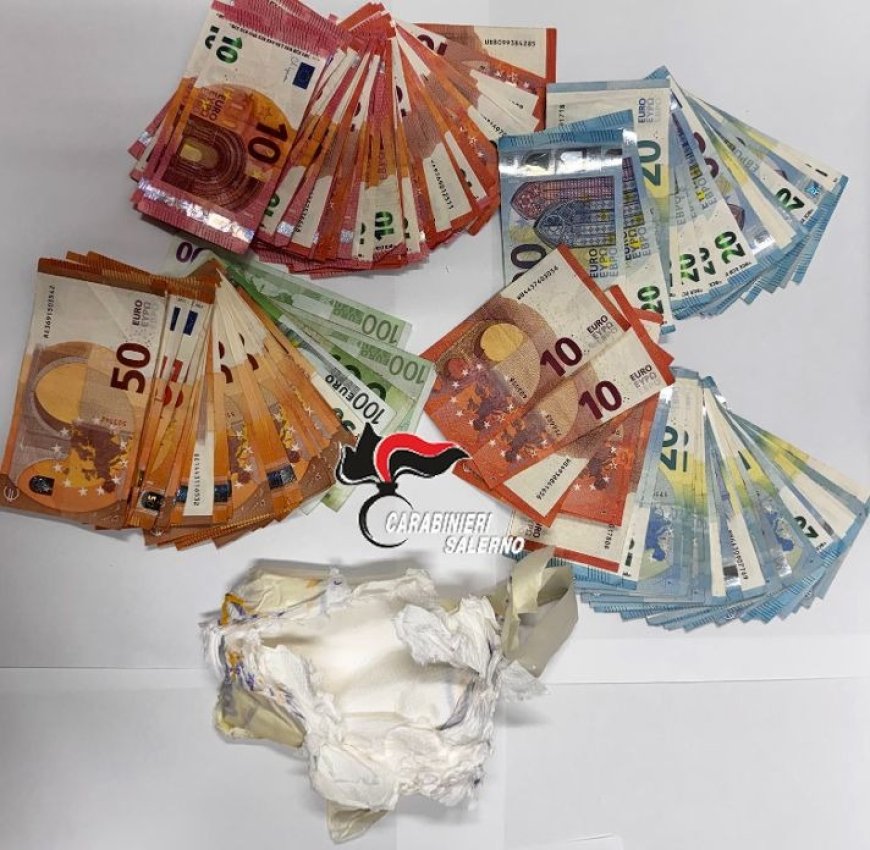 Incensurati insospettabili spacciano droga: due arresti