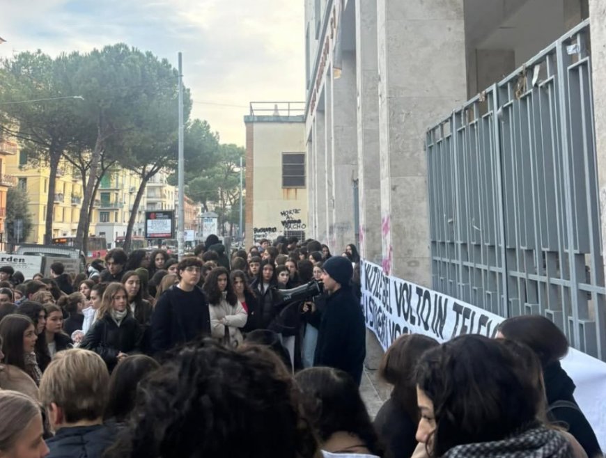 Nuova lista stupri al Liceo Giulio Cesare di Roma