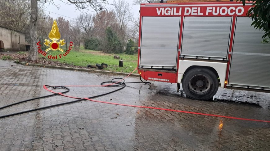 Teano: incendio in abitazione sedato dai Vigili del Fuoco