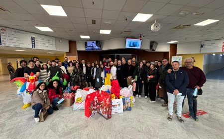 Caserta: Donazione di giocattoli in Pediatria