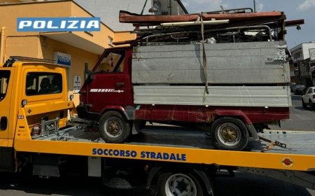 Villa di Briano, rifiuti su Apecar: 44enne denunciato
