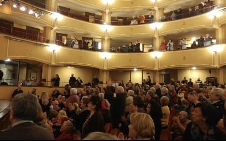 Regione Campania: selezione per direttore artistico del Teatro Trianon