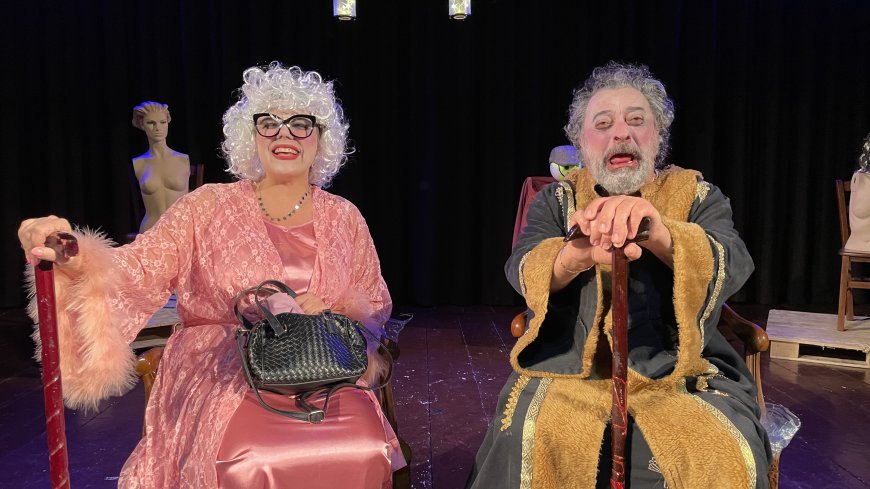 ScugnizzArt Teatro presenta "Le sedie" adattato da Iavazzo