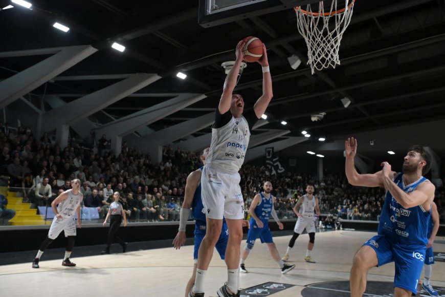 Paperdi Juvecaserta–Pielle Livorno, il commento: vittoria da vetta
