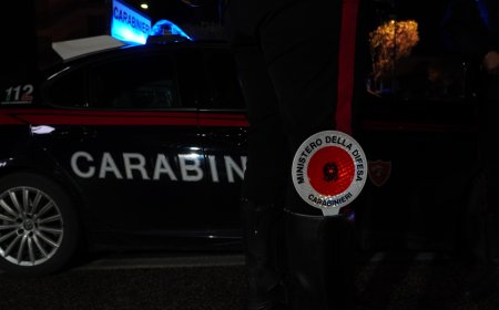 Mondragone: aggredito 17enne si cerca "il branco"