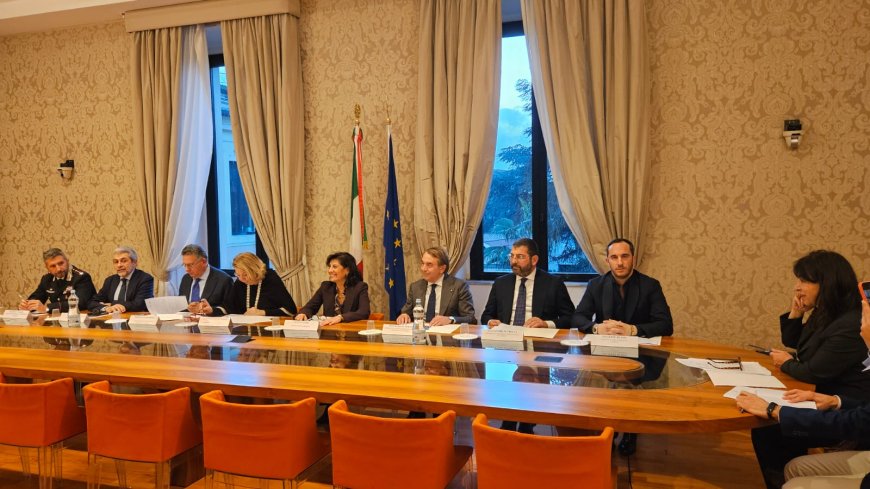 Sottoscritto il protocollo d’intesa tra la Prefettura di Caserta e le associazioni dei commercianti