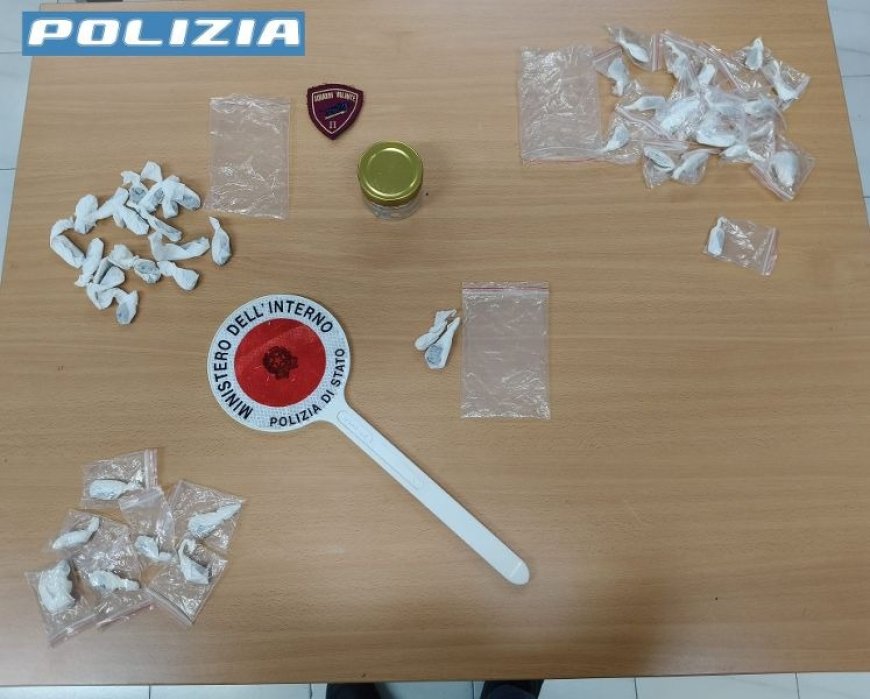 Droga nel Casertano, due arresti della Polizia