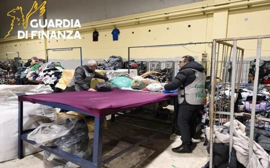 Sequestro opificio a Pastorano per rifiuti tessili