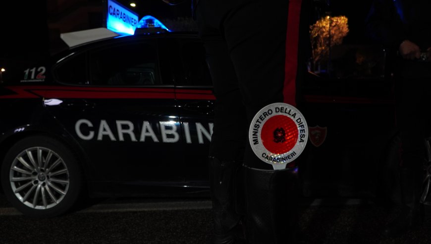 Mondragone: aggredito 17enne si cerca "il branco"