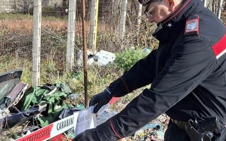 Rifiuti edili abbandonati: sequestro a Frignano